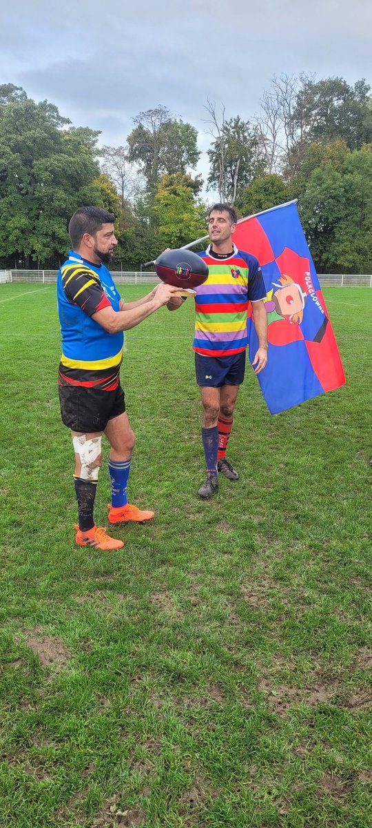 folkclowns's tweet photo. Bravo au club de Crepy, vainqueur du second tournoi de la rentrée, organisé ce weekend par les Folkclowns Rugby Club Compiègnois . Bravo à Amiens pour leur seconde place et merci aux autres clubs de s'être mobilisés si tôt dans la saison.
Vive le rugby loisir https://t.co/XQkNa9HpIj
