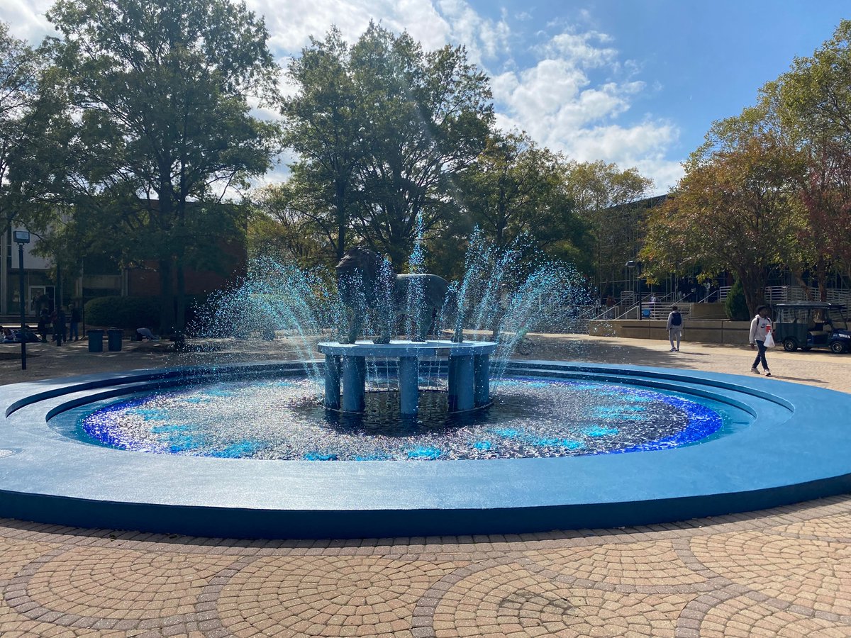 ODU Homecoming 💙🦁👑 tweet media