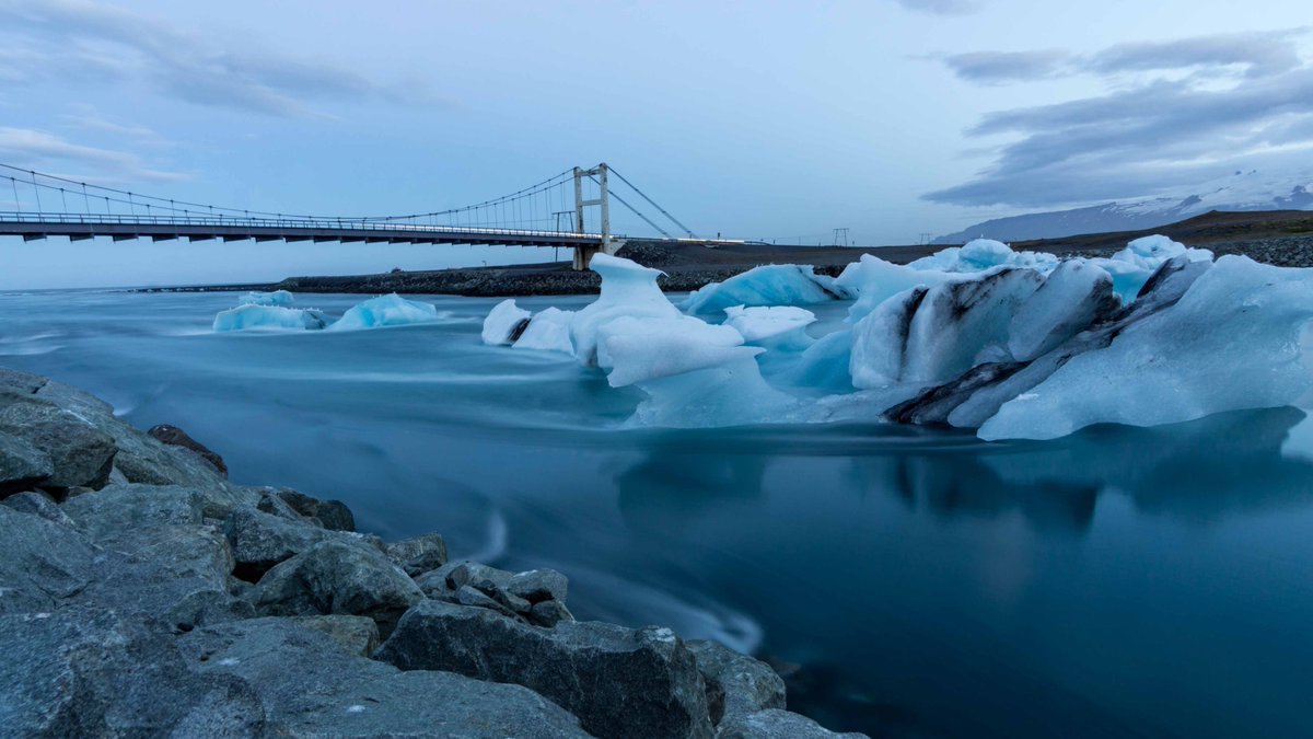 aroundtheglob3's tweet photo. Melting Away #photography #iceland #ice 
https://t.co/yVDhIaOaXC https://t.co/8iE4WWlqxZ