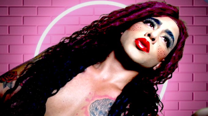 Yara Yares’s pics and videos