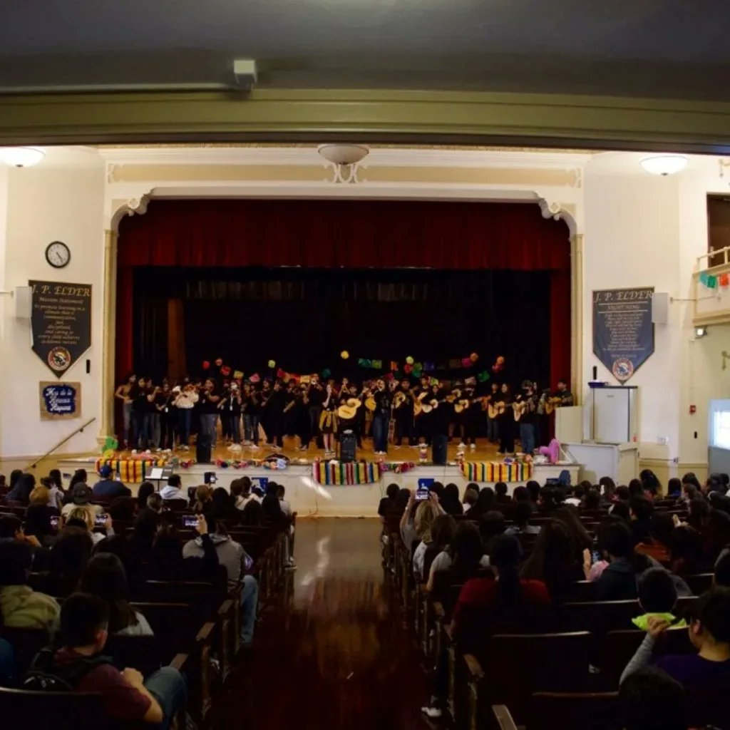 FWISDVPA's tweet photo. @JPElderMiddle Mariachi helped Elder celebrate the end of Hispanic Heritage Month with a fantastic performance! https://t.co/o57nCnKXoS