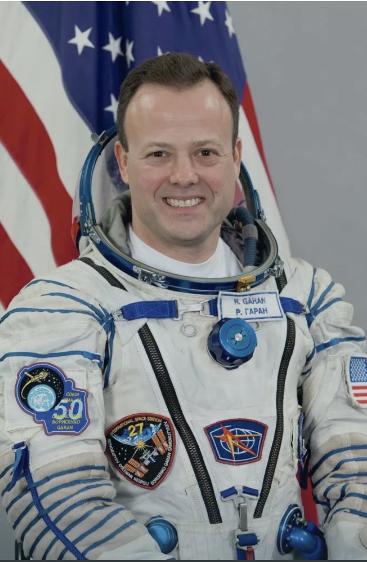 nojo15's tweet photo. Personally, I’m very excited for everyone to hear tomorrow’s @AlwaysSearchpod with Astronaut Ron Garan. In it, we talk about his space walks stories around the universe. @stellarmedicine https://t.co/00kbtDwxyS