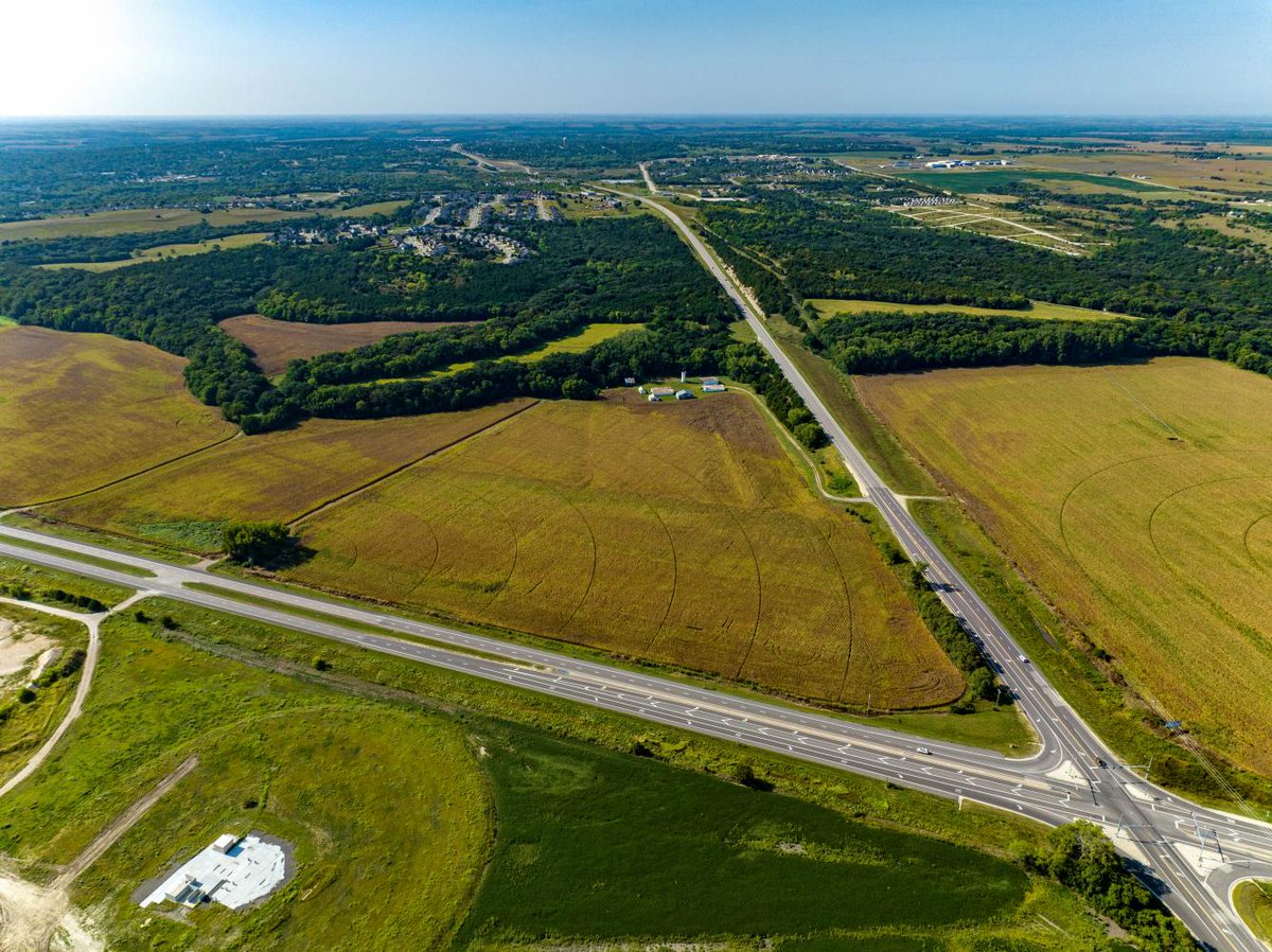 M I D W E S T   M O N D A Y
*AUCTION*
#Kansas
Irrigated Farmland - 171± Acres 
Junction City, KS

farmandranch.com/property/land-…

#farmandranch  #propertyforsale  #realestate  #acreage #landauction #midwestland