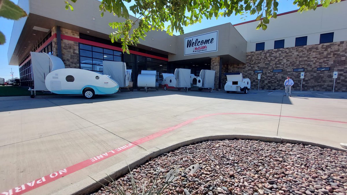 camindus's tweet photo. Beway desembarca en🇺🇸
¡Felicidades #Beway!➡Empresa industrial🇺🇾 que concretó su primera exportación de 24 mini campers con el apoyo de nuestro servicio #BackOffice de #ComercioExterior.
Conocé más de esta exportación exitosa🤝➡https://t.co/rhysewJtuI
#IndustriaExportadora🌐 https://t.co/0QueGpQe8e