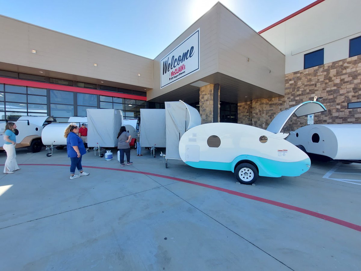 camindus's tweet photo. Beway desembarca en🇺🇸
¡Felicidades #Beway!➡Empresa industrial🇺🇾 que concretó su primera exportación de 24 mini campers con el apoyo de nuestro servicio #BackOffice de #ComercioExterior.
Conocé más de esta exportación exitosa🤝➡https://t.co/rhysewJtuI
#IndustriaExportadora🌐 https://t.co/0QueGpQe8e