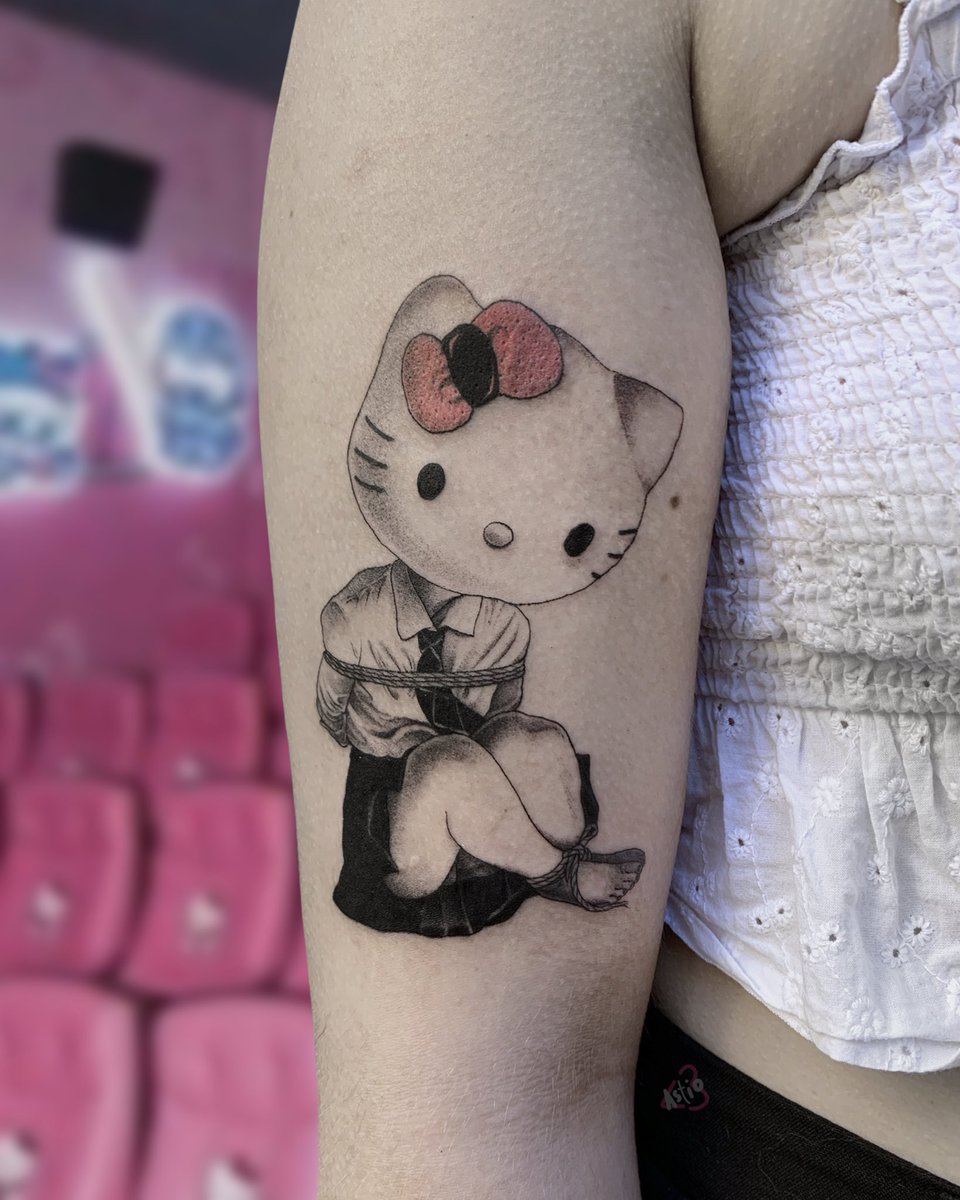 JessicaAstio's tweet photo. Tied #HelloKitty from my Hello Kitty’s army
Booking open:
📍Milano
📍Bologna
✉️ astio.info@gmail.com
#tattoo #weirdcore #hellokittycore #creepycute #shibari #astio #kinbaku #kawaii #kawaiicore https://t.co/XAhRNgkJ6B