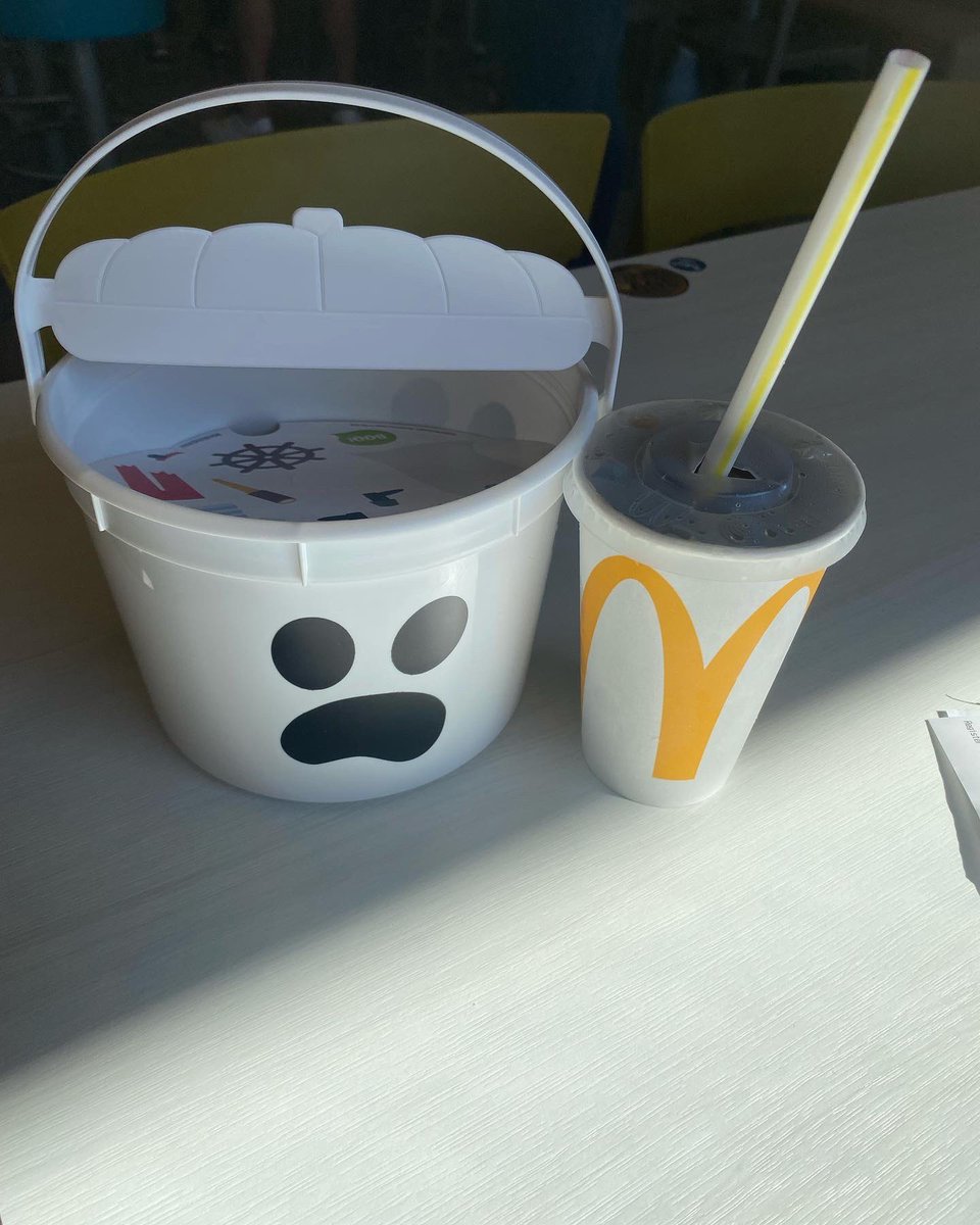 Libitina78's tweet photo. I am the eternal Big Kid @McDonalds https://t.co/8cq9UCu5Dg