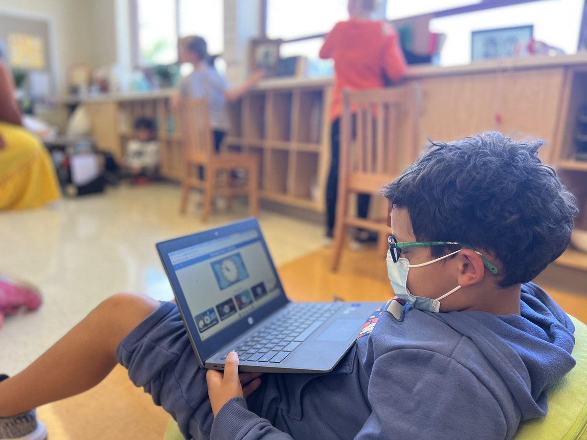 HSD_Supt's tweet photo. I enjoyed my visit on Friday at @mrh_ecc. I met new friends and old friends who were eager to share what they were learning. @MRH_Schools @tsstrongwoman #graceandgratitude https://t.co/AYVLuwl7Gd