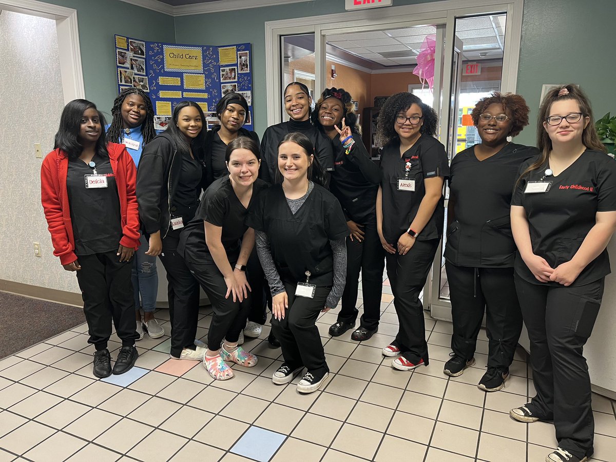 CareerTech_TPSD's tweet photo. Yay….It’s LAB DAY!! Early Childhood Education 2 students assist at the NMMC Child Care Center. Mrs Richey was super excited to see ECE completers who now work at the center! #CTEWORKS #skilledtowork #tpsd https://t.co/4skYnyu69u