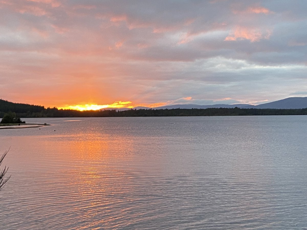What a fabulous day on the trails <a href="/TheCairngorms/">The Cairngorms</a> 💜 So good to be back with the Clan in this amazing playground! Great morning run and fab MTB to follow! Thanks to <a href="/iye_scot/">In Your Element</a> - great bikes!🚴🏼‍♀️🚴🏼‍♀️ <a href="/Badaguish1/">Badaguish</a> #HappyDays 🏃🏽‍♀️🚴🏼‍♀️💜🍁🌲
