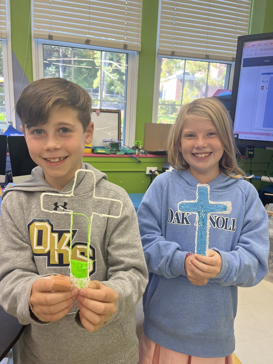 KClevering's tweet photo. My #Makerspace is a mess today and I couldn’t be happier 🤩! Final project of the day for #GlobalMakerDay 3Dpen art using @3Doodler to make a cross for religion class @OakKnollSHC https://t.co/Fy57Fk3x4l