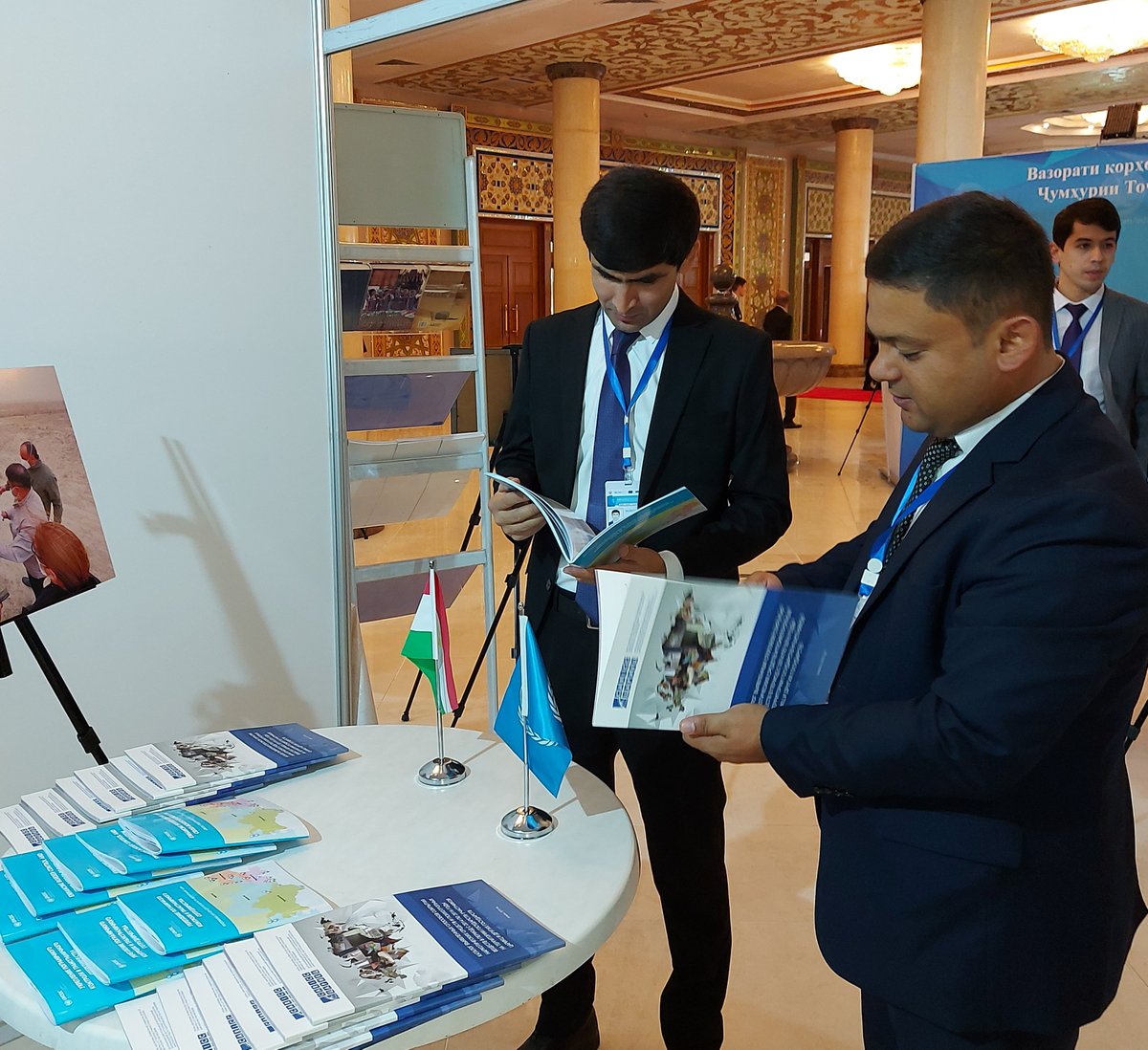 .@UNODC organized an exhibition at the high-level conference on #BorderSecurity coop. to counter #Terrorism in 🇹🇯 to showcase its work & achievements in border management & security & fighting terrorism in #CentralAsia. @MittalAshita @UNODC_TPB @UN_OCT @UNRCCA @UNinTajikistan