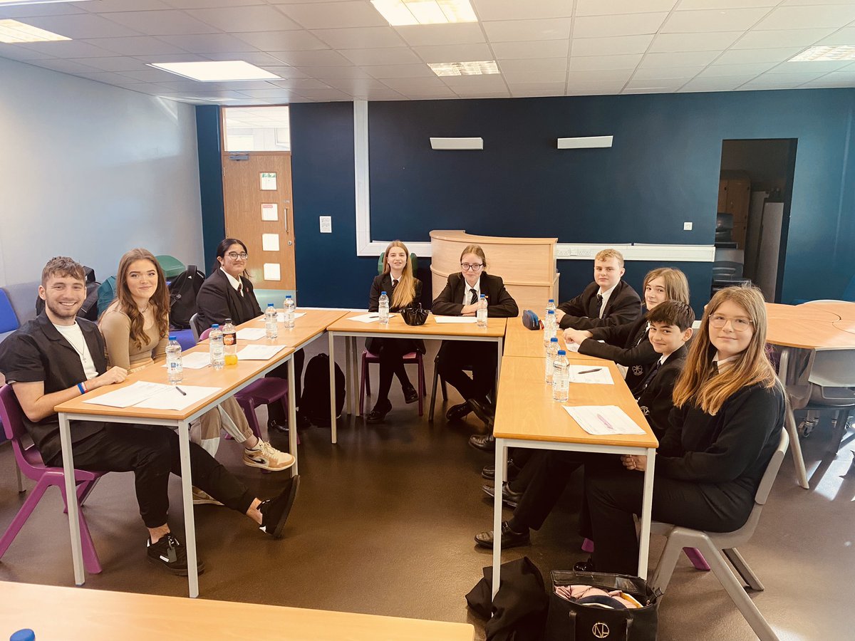 BronteBrigshaw's tweet photo. Some of our school Student Leadership team being brilliant today. Stars of tomorrow. 💫 https://t.co/6gWipTAawJ