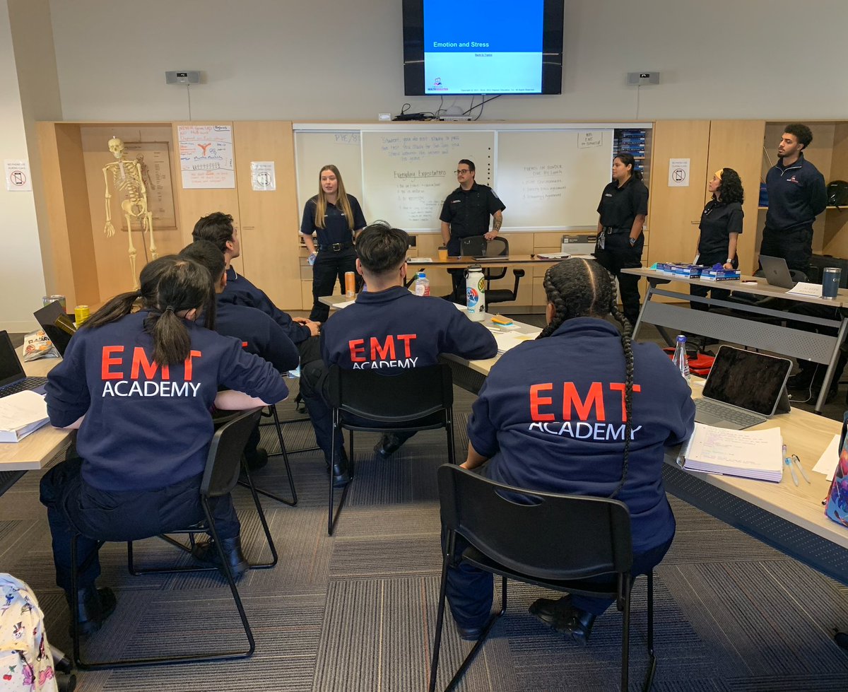 AHEDublin's tweet photo. Alumni imparting words of wisdom on the first day of new classes #EMTTraining #EMTStudents #becomeanemt https://t.co/AlWMwADNcf
