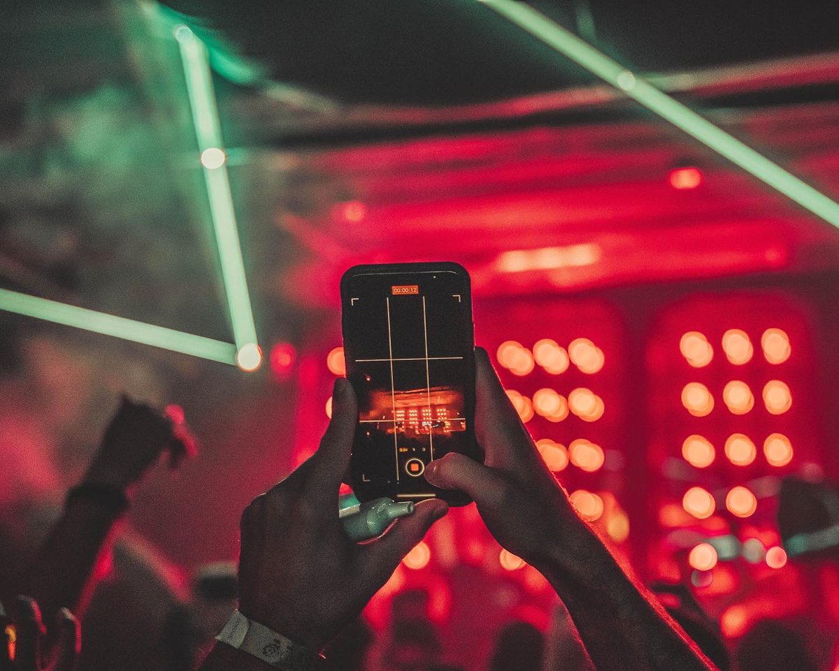 Discopussy's tweet image. Groove On Display 😎

It was a SHAKE DOWN at THE PUSS for Saturday night with @unityeventslv and our guy @kaysinmusic …

📸: @zedericjay