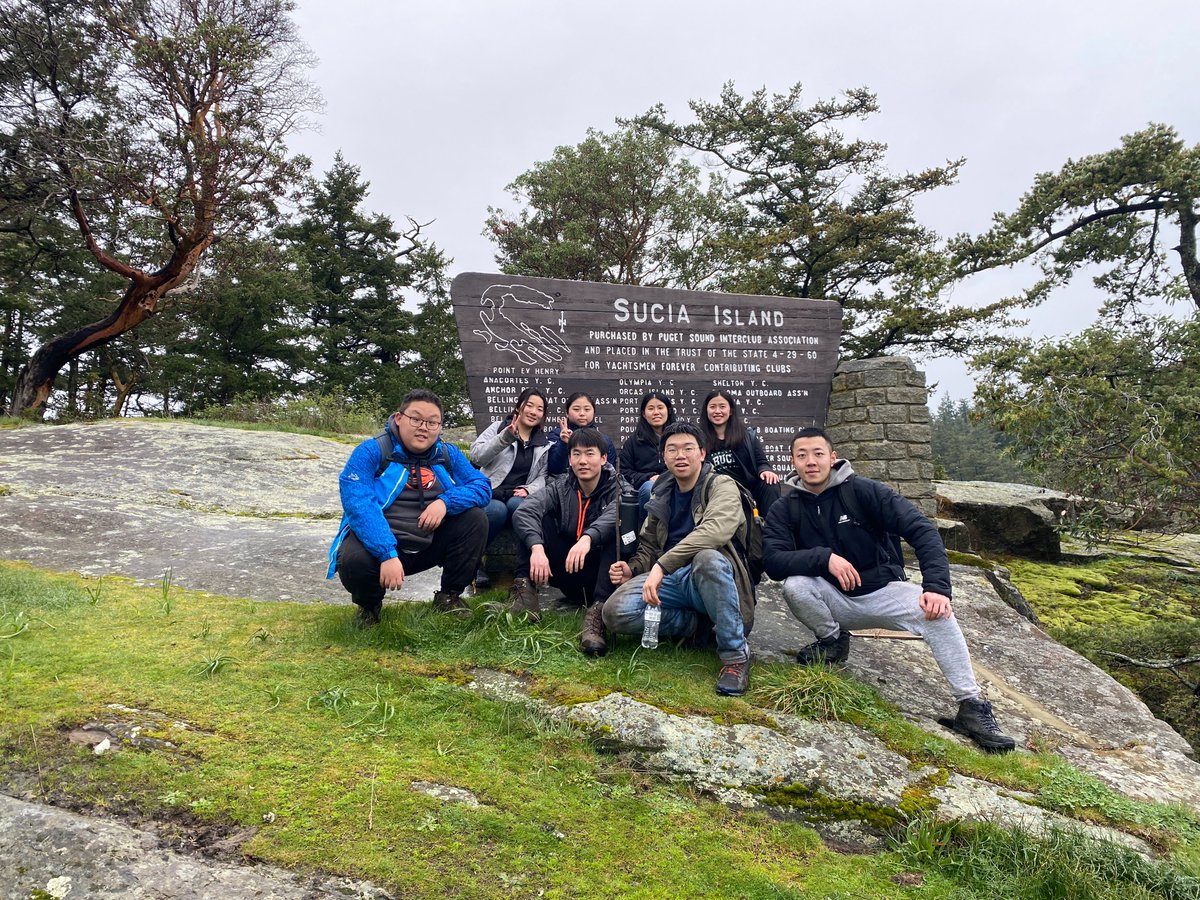 AmericanHiking's tweet photo. Calling all students: apply now to receive financial assistance for your college or university group to attend an #AlternativeBreak in 2023! https://t.co/8N9EHaytOW