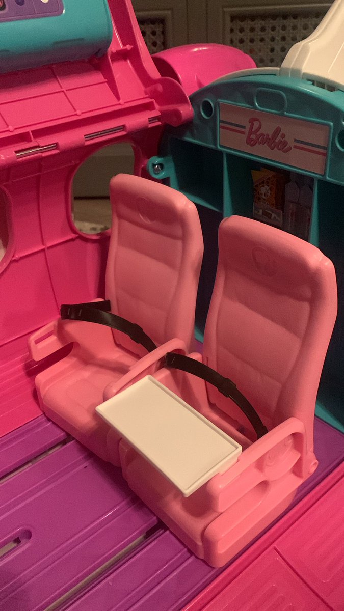 Gem_n_Ms's tweet photo. @VeryHelpers hello, I ordered my little girl the Barbie dream plane for her birthday and one of the trays is missing from the item. Can just a tray be supplied I don’t want to take her birthday present off her. https://t.co/38egsbx4Zo