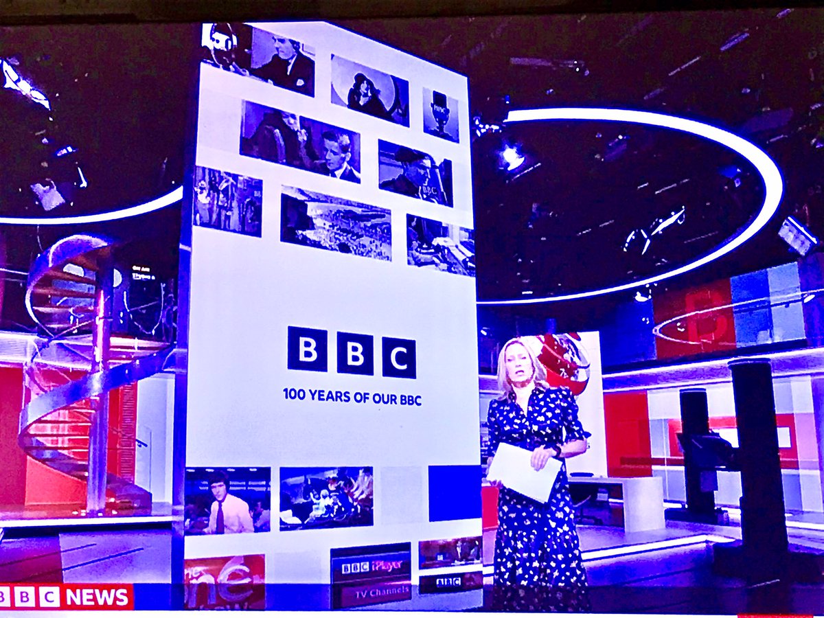 QueOndaEnPlaya's tweet photo. Les cantamos las mañanitas a la abuela @BBCWorld quien cumple 100 años hoy #bbcbirthday #BBC100 @BBCBreaking y también les recordamos nuestro concurso de altares @josefagbom @UNAM_UK #vivelavidacelebralamuerte #qop #loqueacontece https://t.co/0V63x7438h