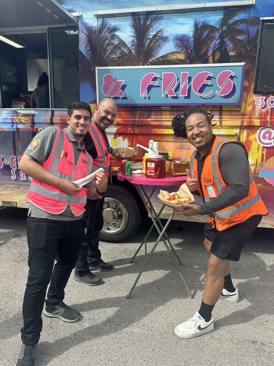 An Amazing celebration at FDC5840!!!! , Celebrating 365 days safe !!!! Outstanding achievement, felling proud of the team,