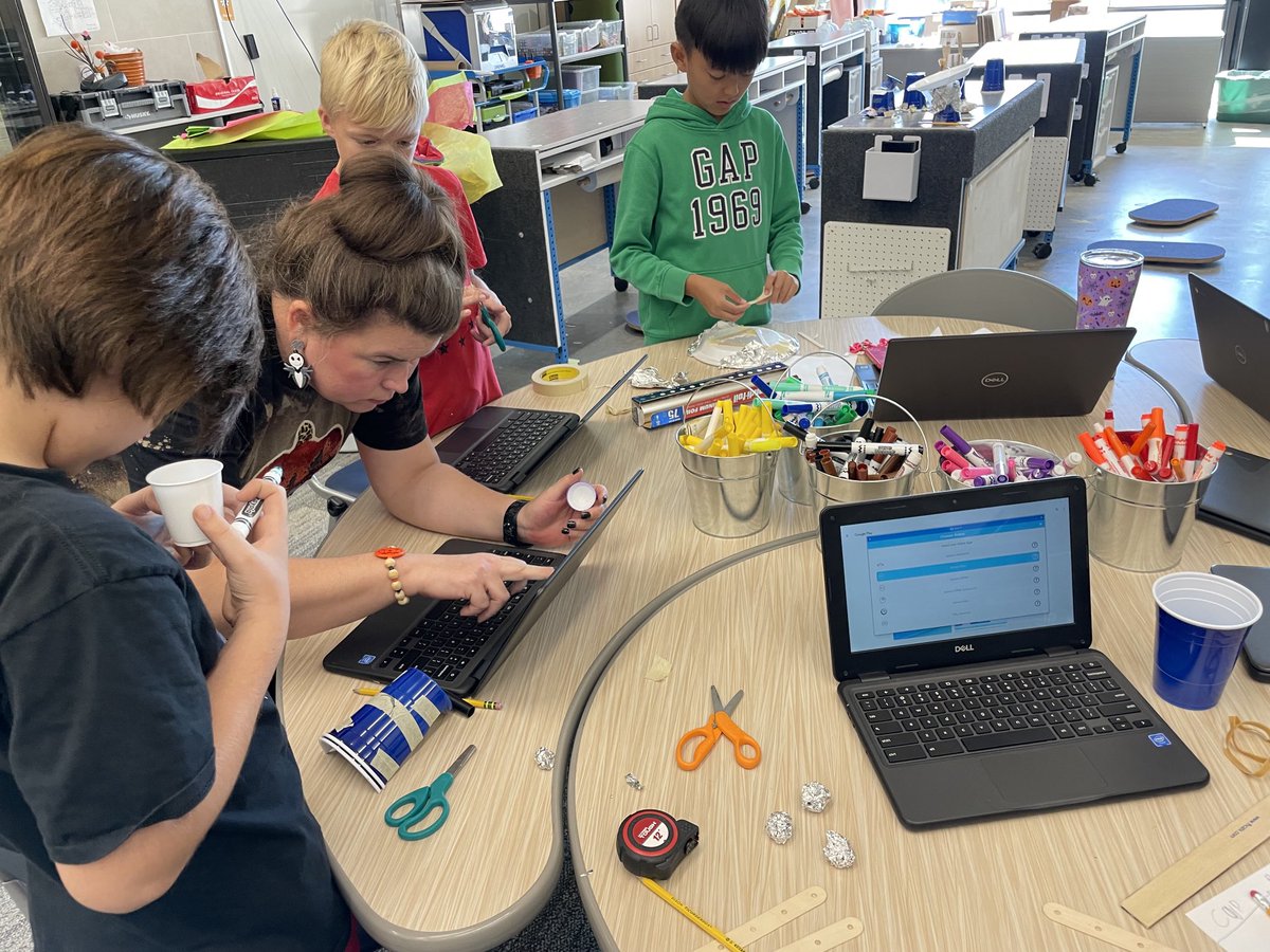 mrsmegwalker tweet media