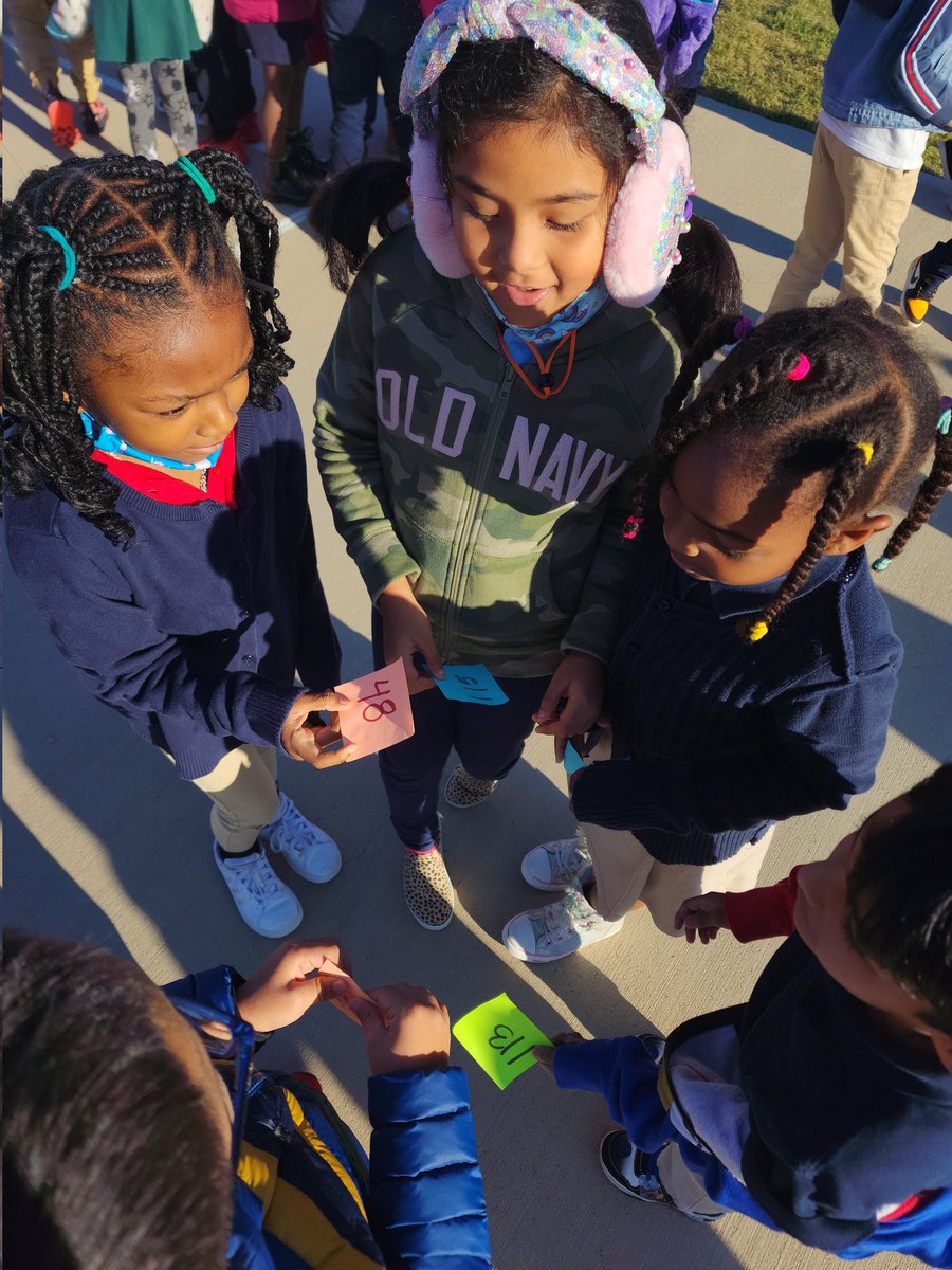 Angela Moya tweet media