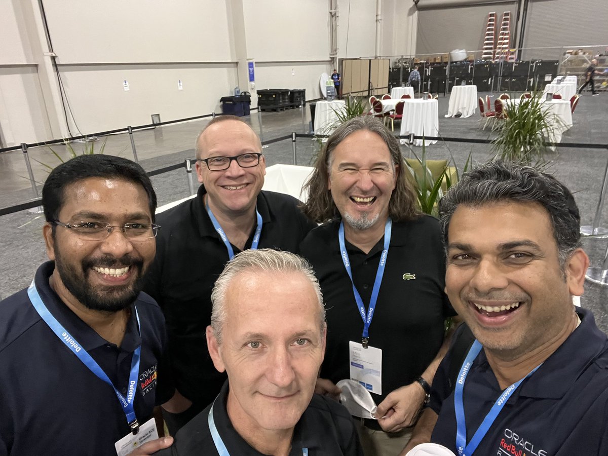 sandeshr's tweet photo. Hanging around the #acelounge at #CloudWorld #MeetAtCloudWorld @CloudWorld @oracleace @oracleugs @sai_penumuru @MikeDietrichDE @FreakyAvatar @MNEMONIC01 @MartinKlierDBA and a t-shirt signed by @Max33Verstappen with @sai_penumuru #dontwashthatshirt https://t.co/A2slTstEhK