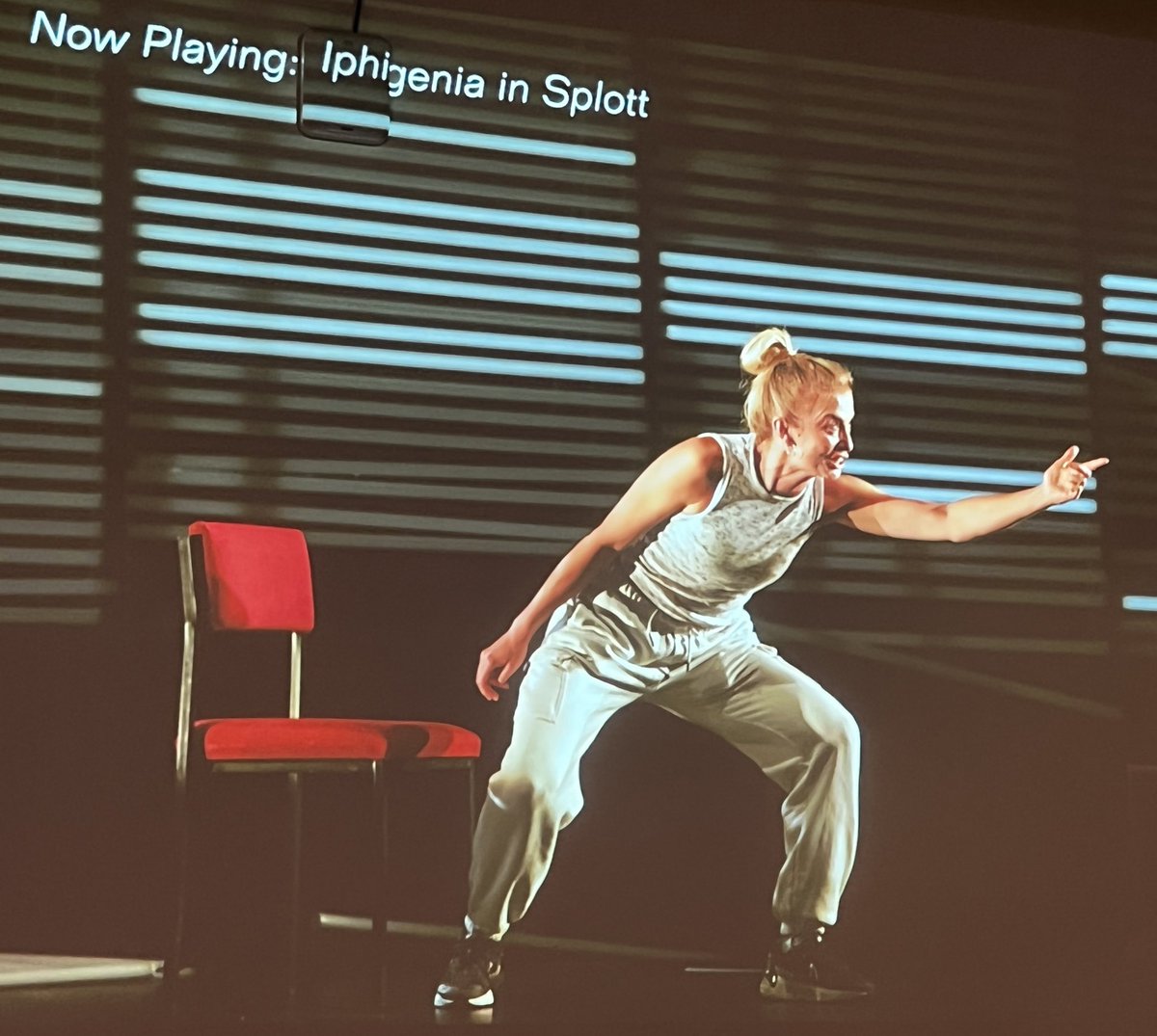 goldy_notay's tweet photo. Sublime. Astonishing. Poignant. Every human should GO GO GO to see this. Bring on the Revolution! Written by Gary Owen. Directed by @_RachelORiordan and delivered by the majestic @SophieMelville @LyricHammer https://t.co/myQvU0954O