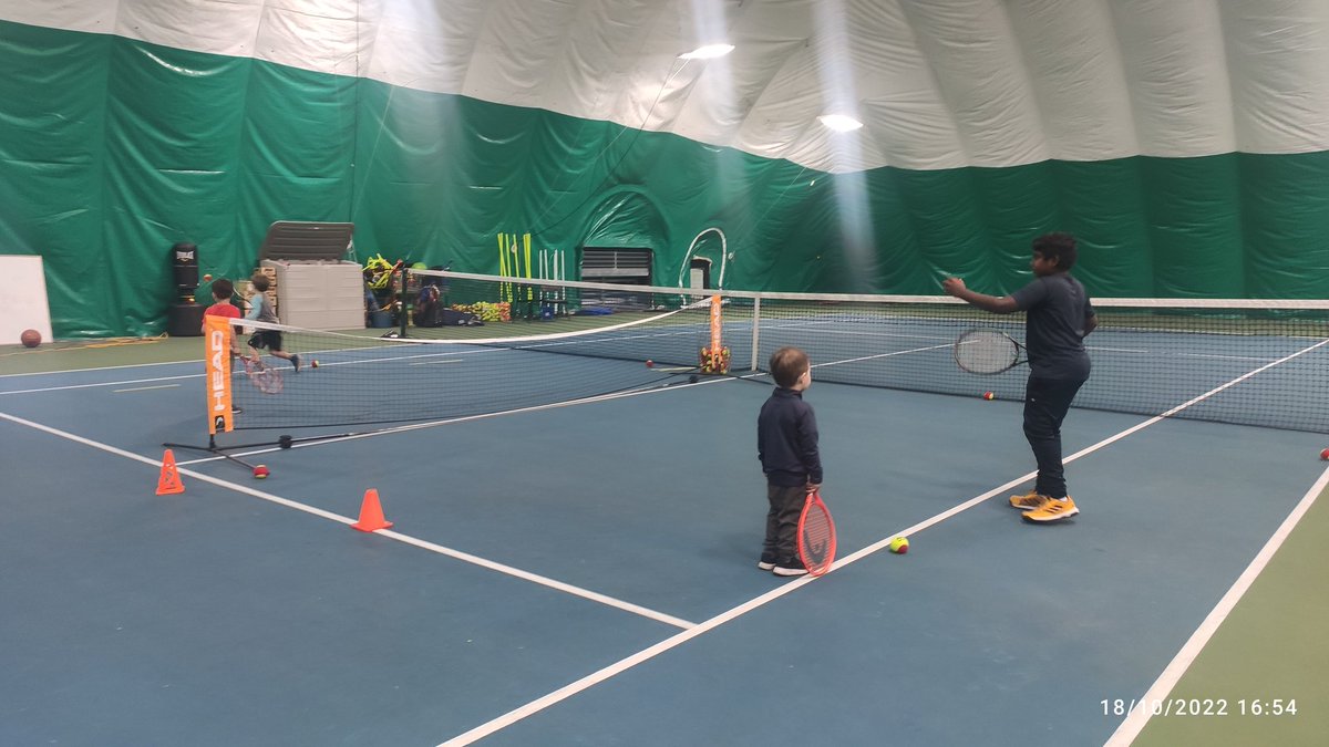 boscoffernandes's tweet photo. It's not just what to look to get from #Tennis . It's also what you give back and when. #ShounakRafaelFernandes (orange shoes) helping the young ones #RedBall #LePetitTennis #LongTermPlayerDevelopment @HEADStartTennis #Halifax #NovaScotia . Keep it up Shounak https://t.co/jNo4djnpFW