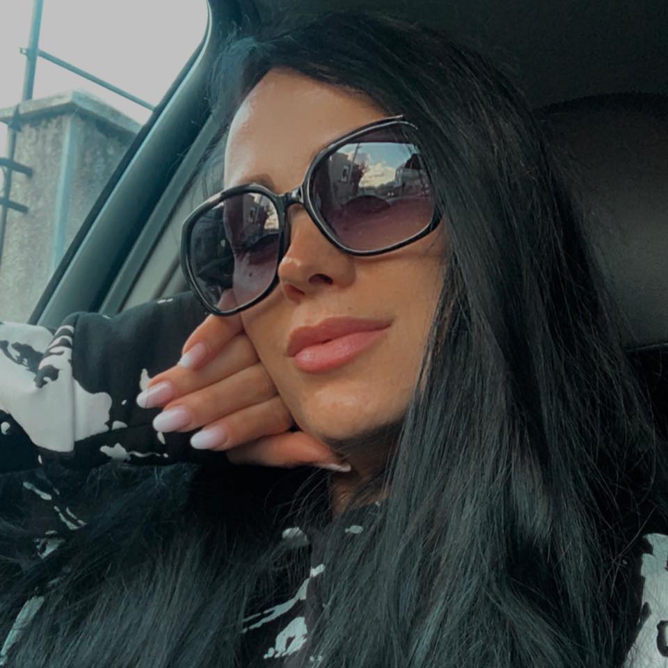 kIimKlein's tweet photo. la confianza es tu mejor maquillaje https://t.co/wEEewXTbEw