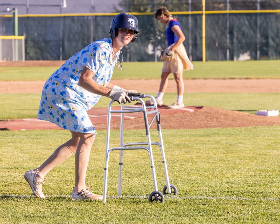 _CHHSBaseball's tweet photo. 2022 Halloween Game - Seniors
#chbaseball https://t.co/lFf4BiC07F