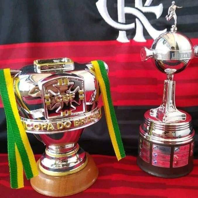 Decci7o's tweet photo. "Nesse mês eu só penso em duas coisas"

As duas coisas: https://t.co/wVY67pESWX