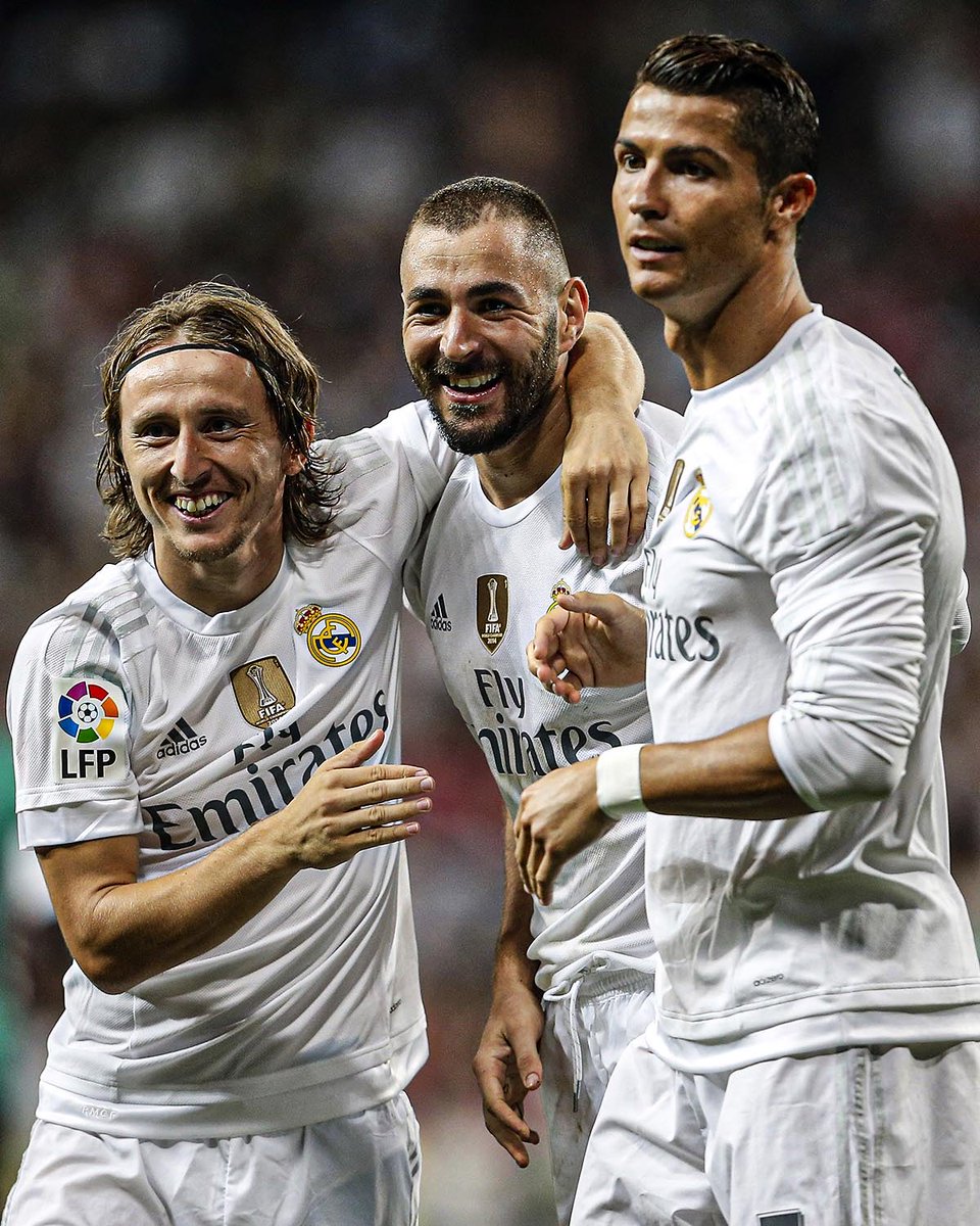 KylianZone_'s tweet photo. 7 Balones de Oro en una sola imagen. https://t.co/mDlD1gkpWZ