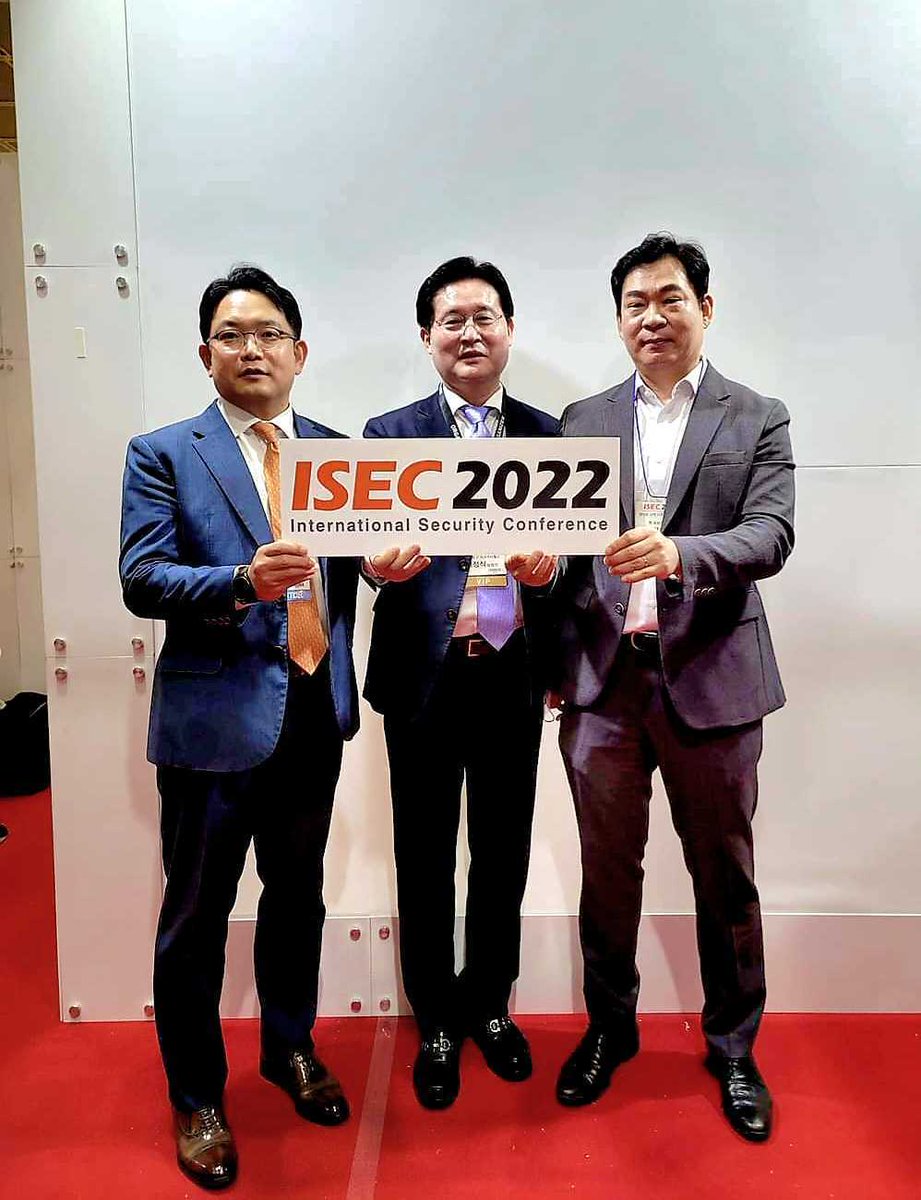 nozominetworks's tweet photo. What a great time at ISEC 2022 in #Seoul, Korea! Nozomi Networks is a founding member of the newly launched OT Security Forum!
#cybersecurity #ISEC2022 #OTSF #OTSecurityForum #OperationTechnologySecurityForum https://t.co/7Hi97EcabY