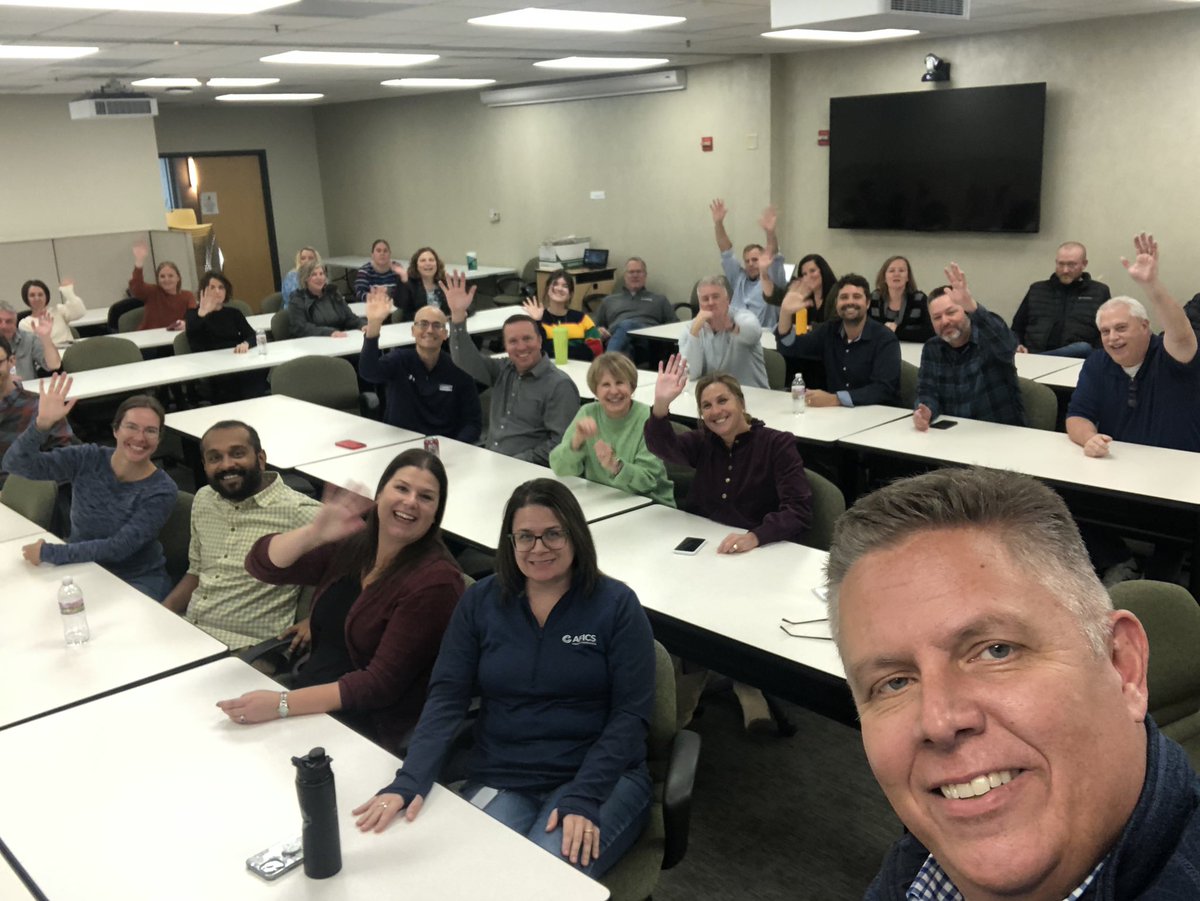 Tim Constien tweet media