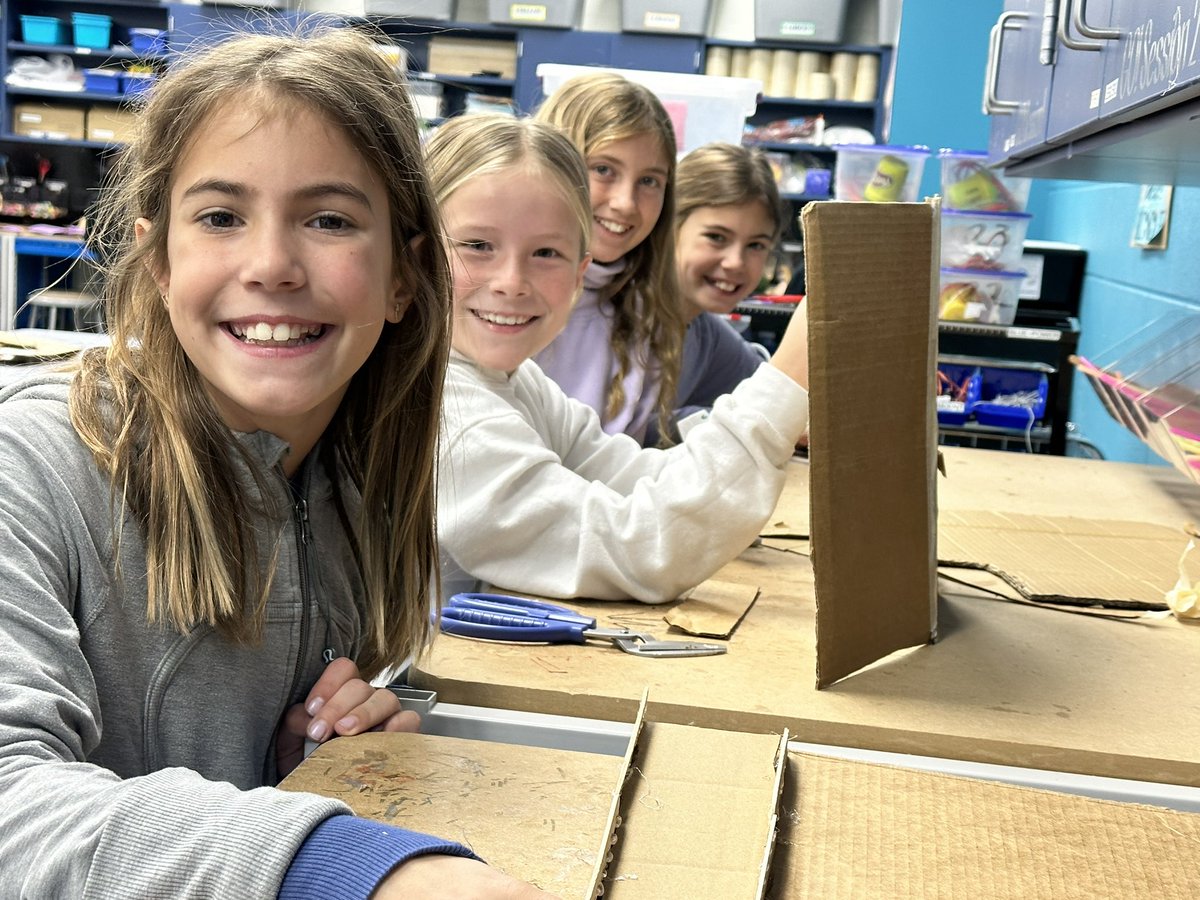 JackieOBrien1's tweet photo. IHES students enjoying Global Maker Day. #GlobalMakerDay #IHES_STEM https://t.co/LcZkpSEGgX