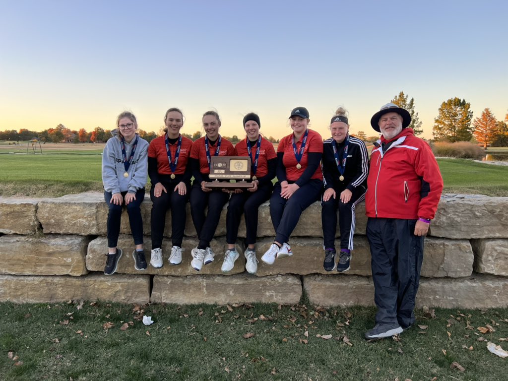 EhighAthletics's tweet photo. STATE RUNNER-UPS!!! Congrats to our Lady @EHSSpartanGolf team for finishing 2nd place today at the state golf meet! Great job ladies!!! #TeamEHS https://t.co/VYaC3mPwsd