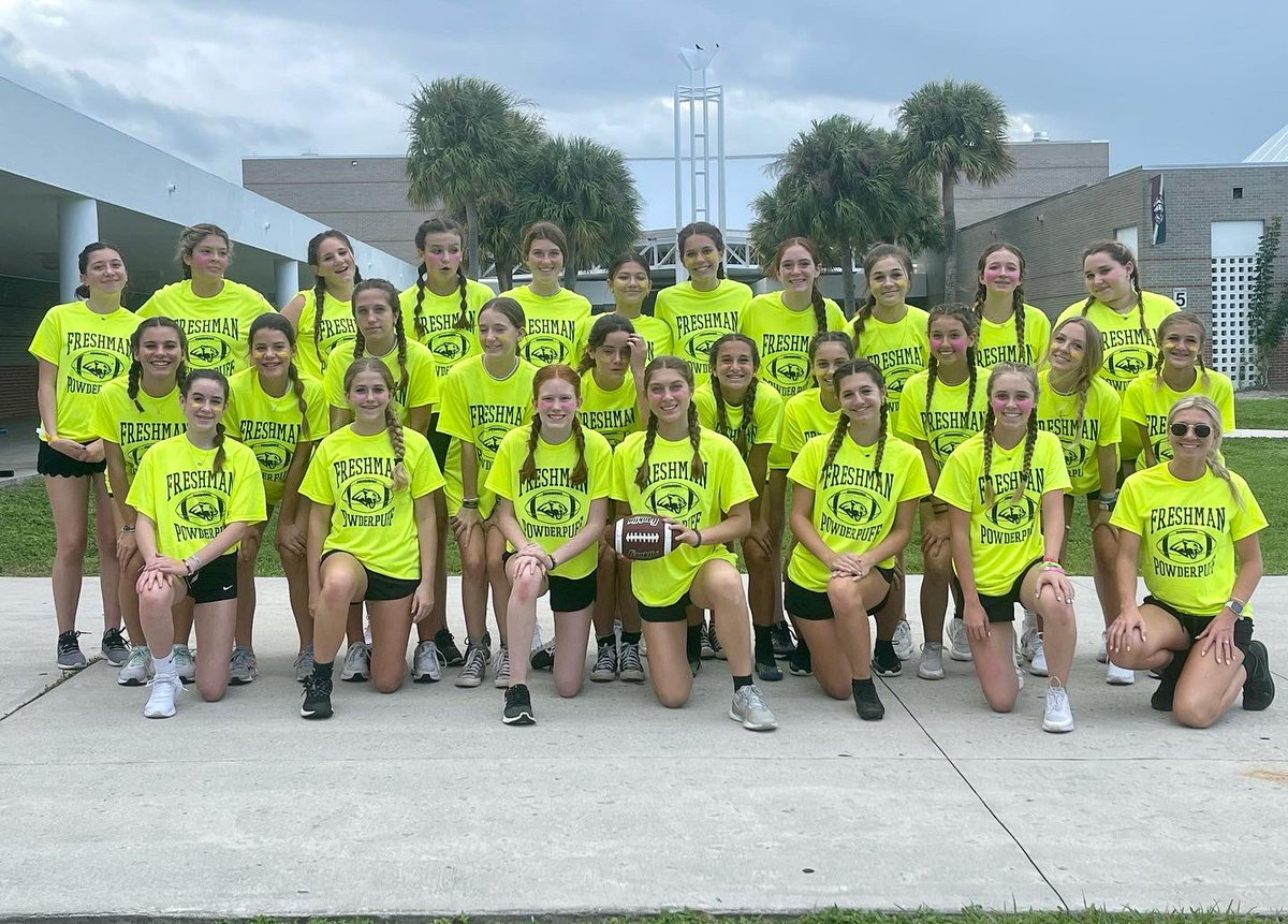 DwyerHS's tweet photo. Seniors are the Powder Puff CHAMPS! Thank you students, class sponsors, volunteers, and the fans who came out to support the event!
#WeAreDwyer #HomecomingWeek #PowderPuff https://t.co/6wiBMr8ELO