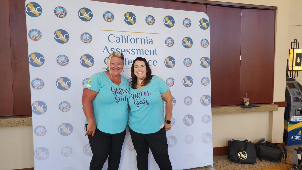 GlitterGalsEdu's tweet photo. Day 1 was a ✨ Sparkling Success✨ at the California Assessment Conference. Looking forward to another session on Wednesday at 10:30: Navigating Data Driven Instruction. #PartnersInProgressCAC @CDEAssessments @SmarterBalanced https://t.co/QXAzuIhpmO