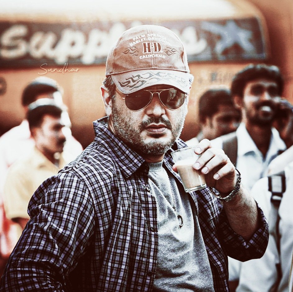 K_SundhaR_'s tweet photo. Have a successful day Nanbargaley👑🤙🏻

#Thunivu #AjithKumar #Sundhar https://t.co/mBOzSmAKIW