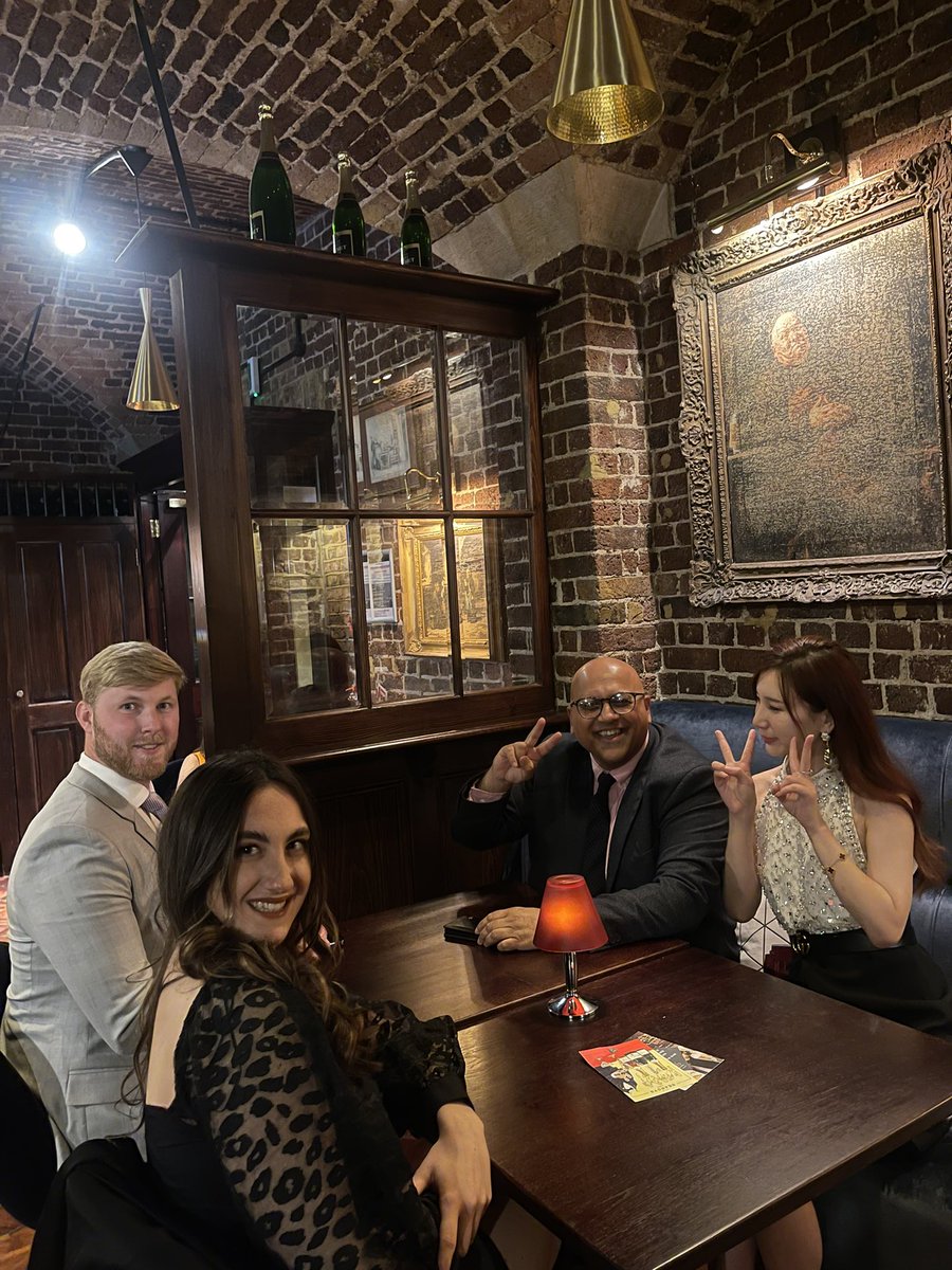 UNAMEDIA3's tweet photo. Friendly Business meeting 😊 https://t.co/iXc1EyZxsb
