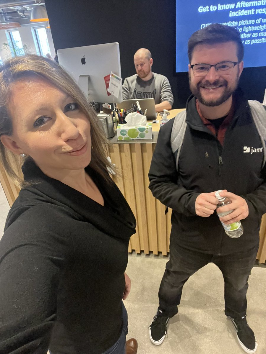 JamfKat's tweet photo. It’s a good day at the office @Jamf_Sam @JamfSoftware #jamf https://t.co/qc52FImut6
