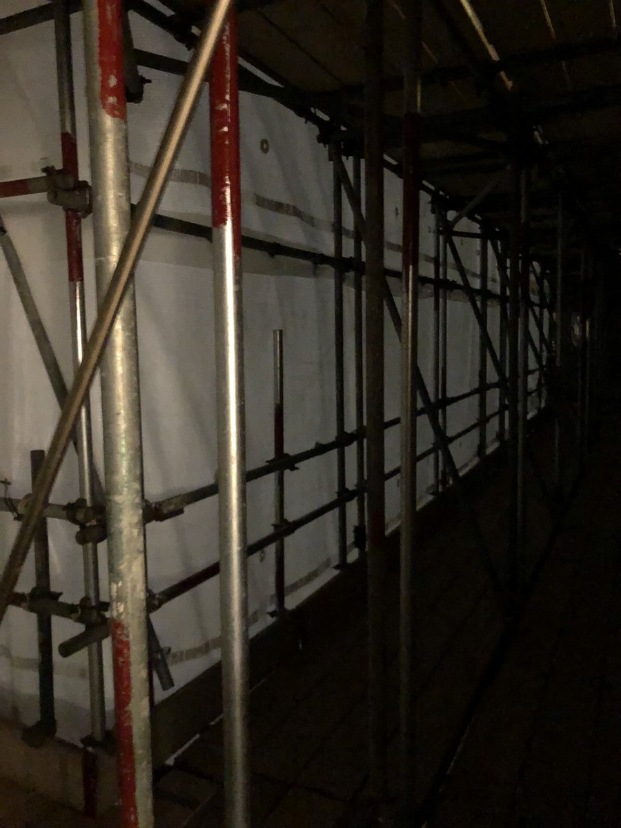 nat77splat's tweet photo. @nancylyndhurst @E20AP @ImperialWharf @BerkeleyGroupUK @RendallPage @LBHF Our scaffolding started going up in Jun 2021, cladding off Dec 2021, my #Monarflex went up Jan 2022, was supposed to be finished May 2022, delayed twice, now saying scaffolding down Mar 2023 and work done Aug 2023. And still no confidence can be given on dates. https://t.co/ob9CtsLPZj