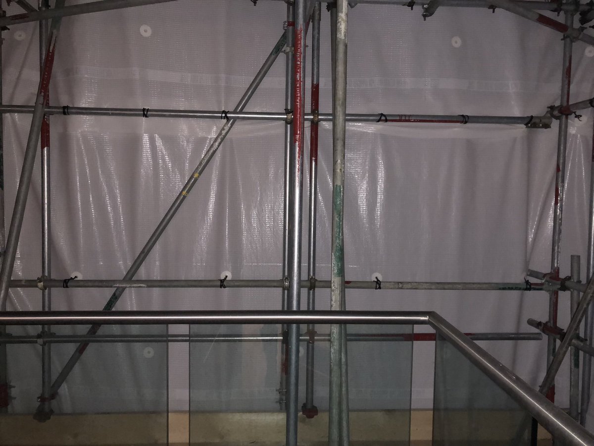 nat77splat's tweet photo. @nancylyndhurst @E20AP @ImperialWharf @BerkeleyGroupUK @RendallPage @LBHF Our scaffolding started going up in Jun 2021, cladding off Dec 2021, my #Monarflex went up Jan 2022, was supposed to be finished May 2022, delayed twice, now saying scaffolding down Mar 2023 and work done Aug 2023. And still no confidence can be given on dates. https://t.co/ob9CtsLPZj