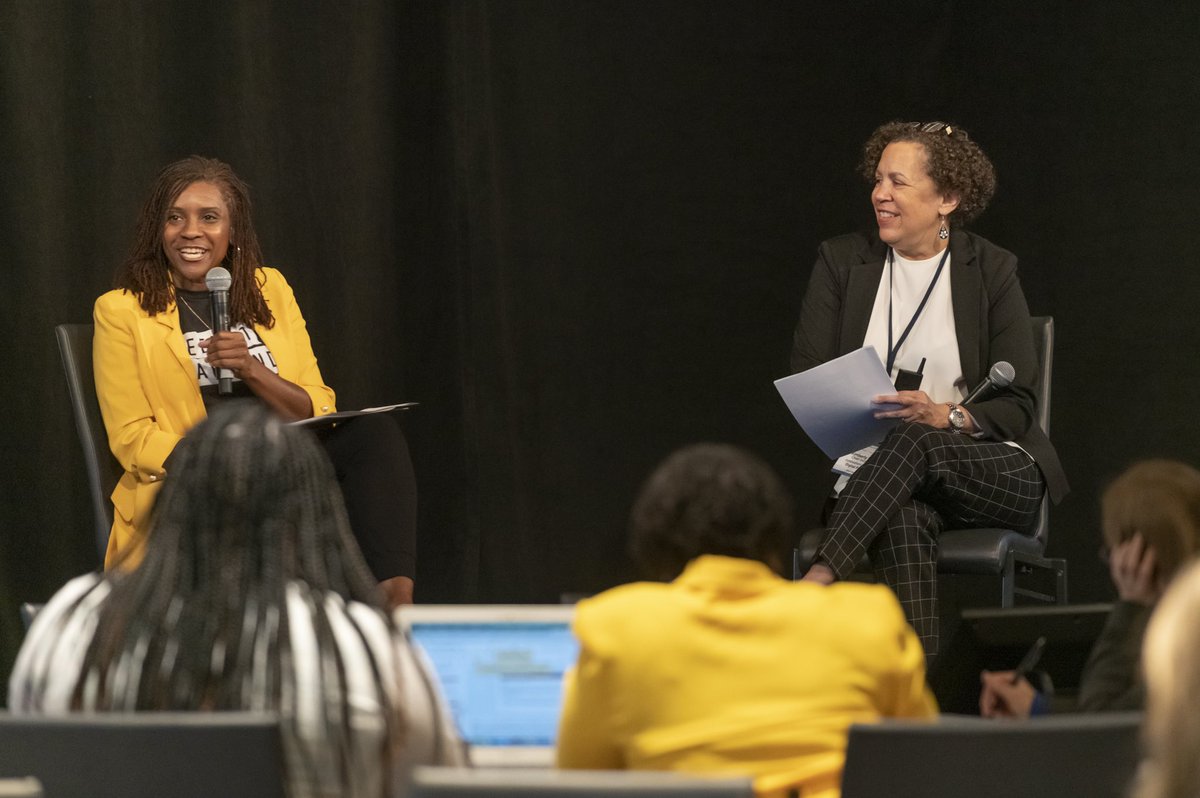 Earlier we wrapped up a keynote ft. <a href="/LakishaYoungCEO/">Lakisha Young</a> from <a href="/TheOaklandREACH/">The Oakland REACH</a> where she shared how parent power contributed to positive learning outcomes for students in her district