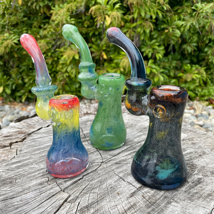 JsSmokin's tweet photo. https://t.co/CkXWtF8uUK

Frit Thick Bubbler 

#BuddBayGlass #Bubbler #New #SmokinJs #THC #IAmCannabis 
#EverythingForYourSmokinLifestyle 💚
 
Free shipping on orders $100 + https://t.co/bu8VQVAVEj