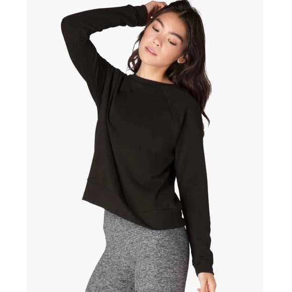 YourBondhu's tweet photo. So good I had to share! Check out all the items I'm loving on @Poshmarkapp #poshmark #fashion #style #shopmycloset #beyondyoga: https://t.co/HrsxvUO77z https://t.co/1NjO0cziaK