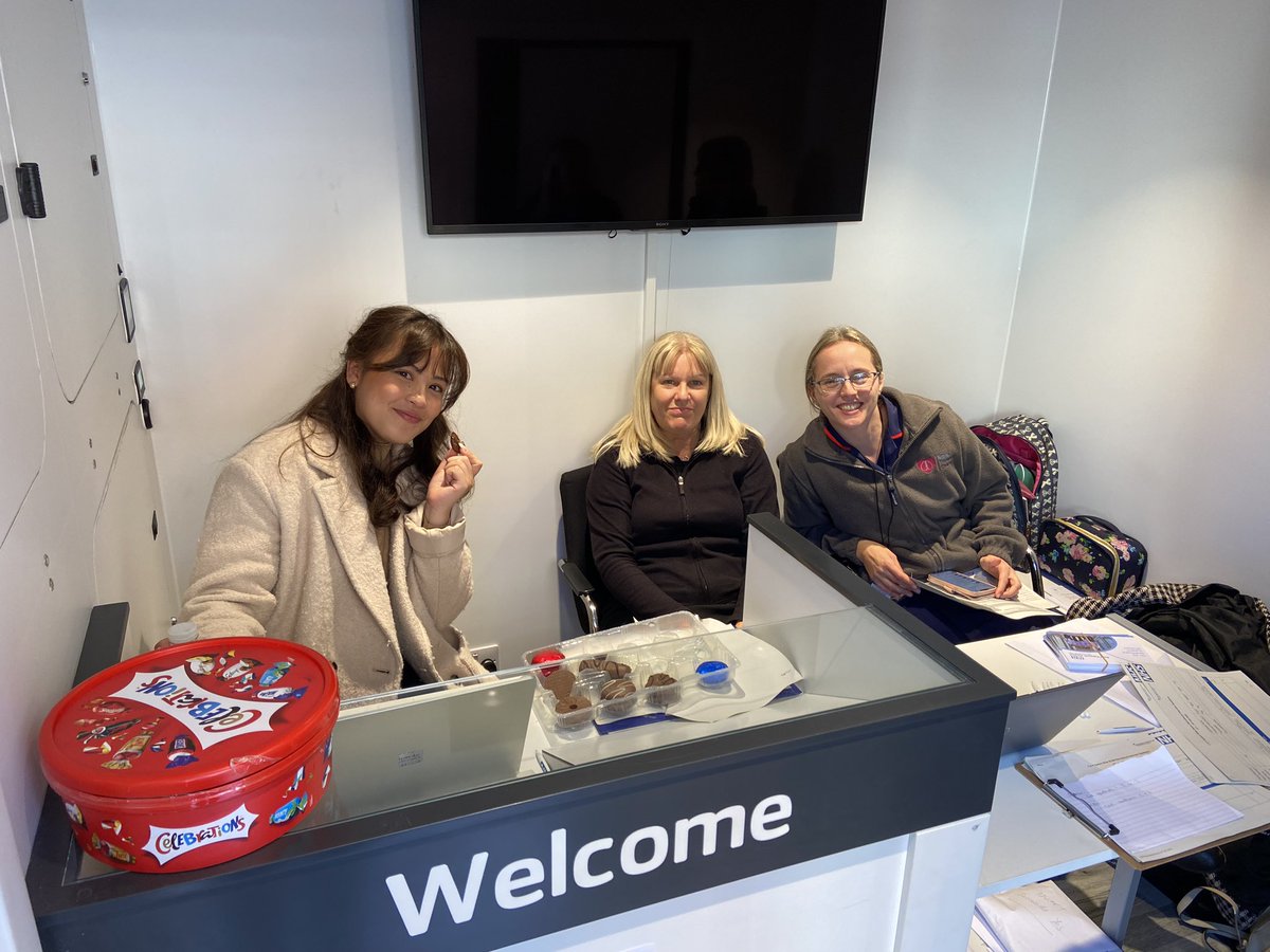 Emily Handley tweet media