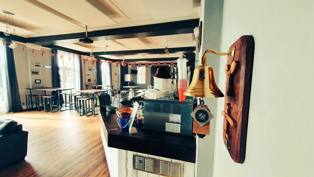 militarygizzits's tweet photo. New bar bell installed in the Icarus Bar, @HMSsultan

#royalnavy #brewmonkey https://t.co/ZRC44cM039