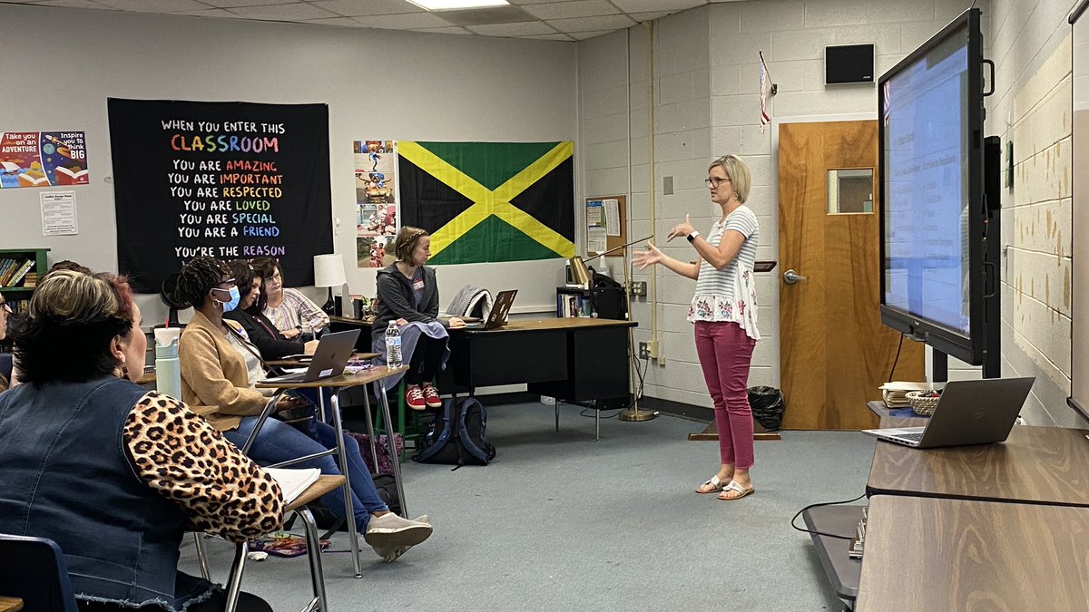 SC_wife_n_mommy's tweet photo. I’m proud to be a member of the  @OECLibraryMedia committee. Yesterday’s professional development at #ChesterHigh was effective. @FanningforSC @hmspires @ccsd_sc  @CapstonePub @SCASLNet #LearningLibrarians https://t.co/nHrM85ewod