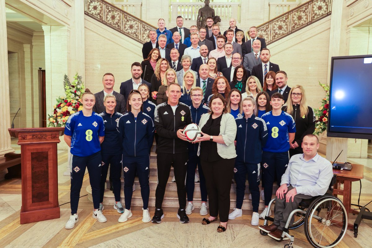.@CommunitiesNI Minister @DeirdreHargey has recognised the achievements of the @NorthernIreland Women’s senior Football team at a reception this evening where she met with the players, management and coaching staff communities-ni.gov.uk/node/60401